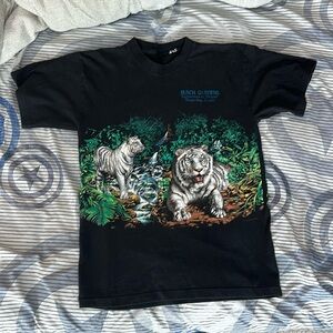 Busch Gardens Tampa Bay Medium Tee